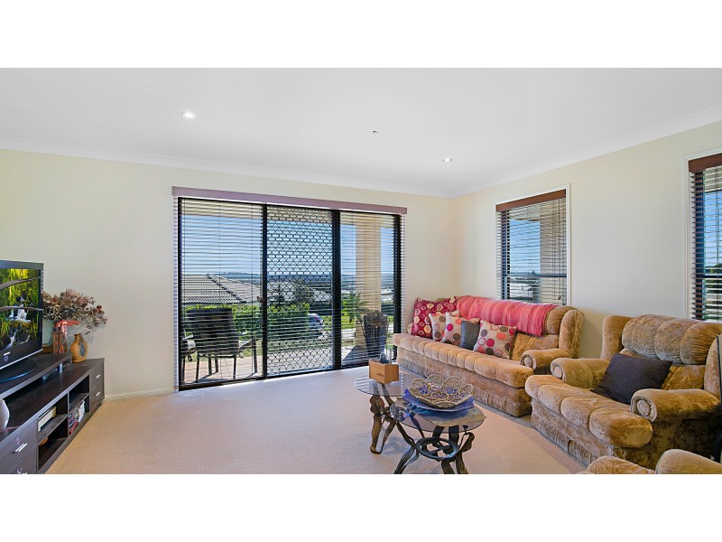 11 Liam Drive, Highfields QLD 4352