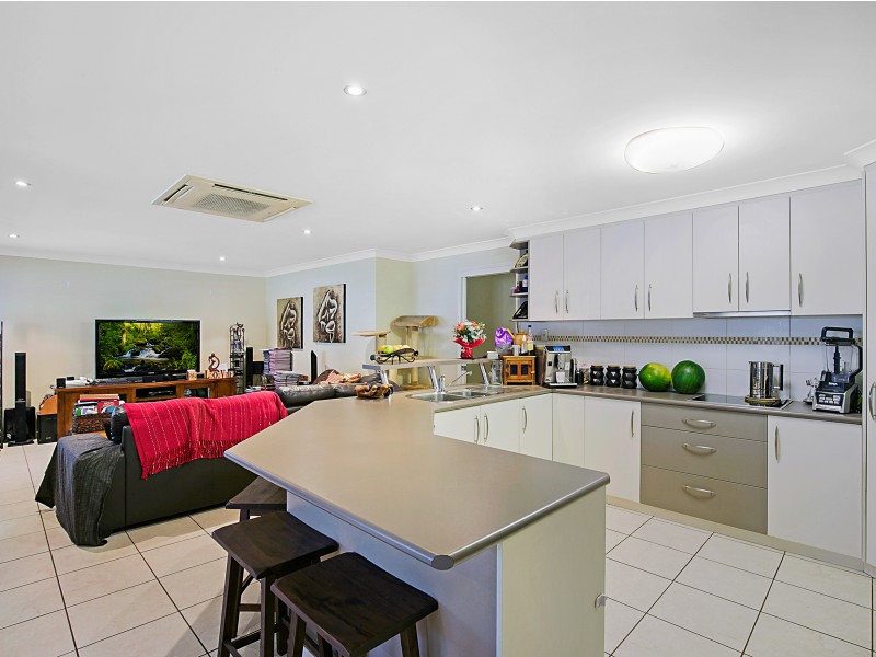 11 Liam Drive, Highfields QLD 4352