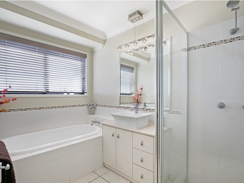 11 Liam Drive, Highfields QLD 4352