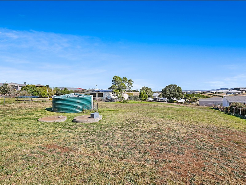 11 Liam Drive, Highfields QLD 4352