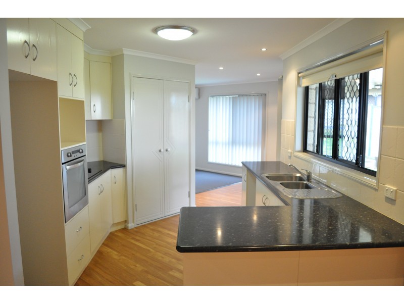 4 Patron Crescent, Glenvale QLD 4350