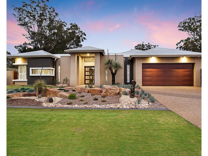 13 Thorley Court, Middle Ridge QLD 4350