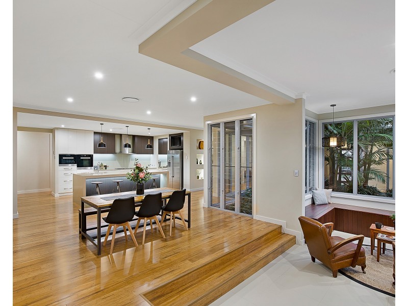 13 Thorley Court, Middle Ridge QLD 4350