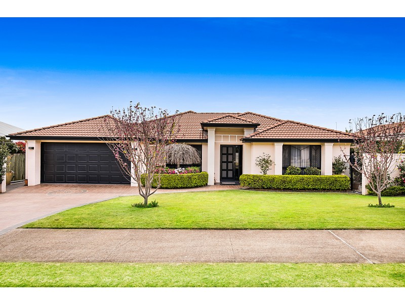 52 Wood Drive, Middle Ridge QLD 4350