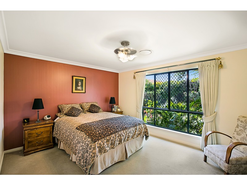 52 Wood Drive, Middle Ridge QLD 4350