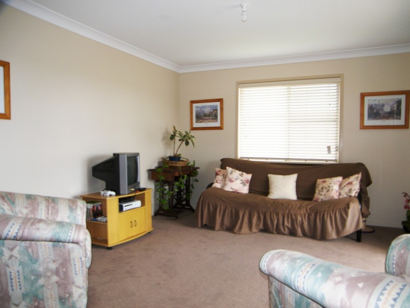 6 Curlew Street, Meringandan West QLD 4352