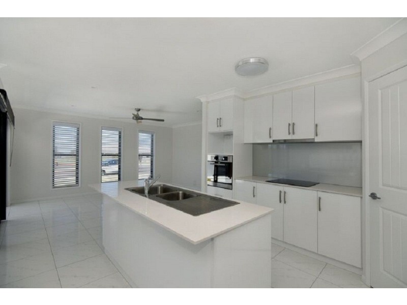 1/171 Nelson Street, Kearneys Spring QLD 4350