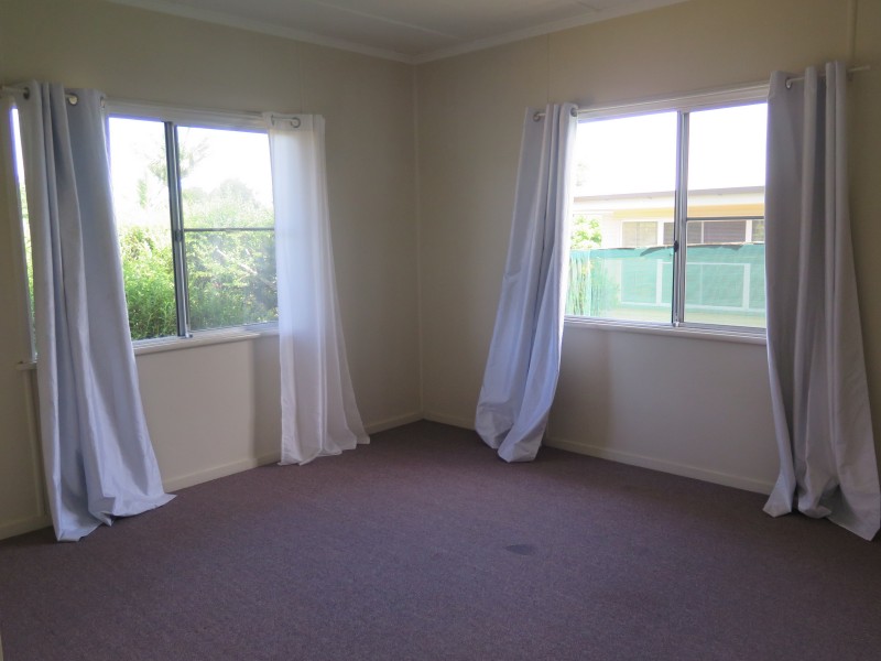 11 McCafferty Street, Wilsonton QLD 4350