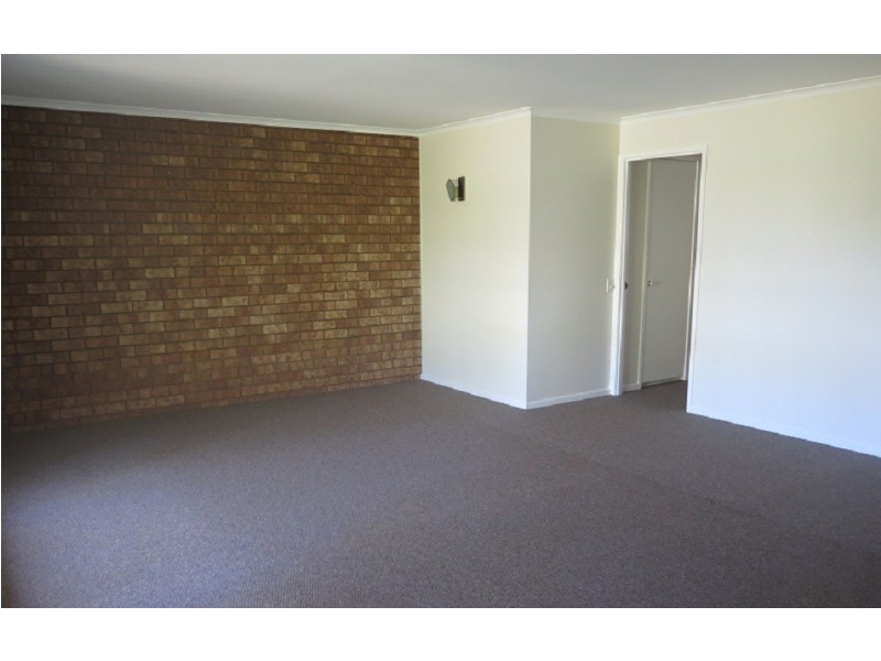 33 Rachel Street, Darling Heights QLD 4350