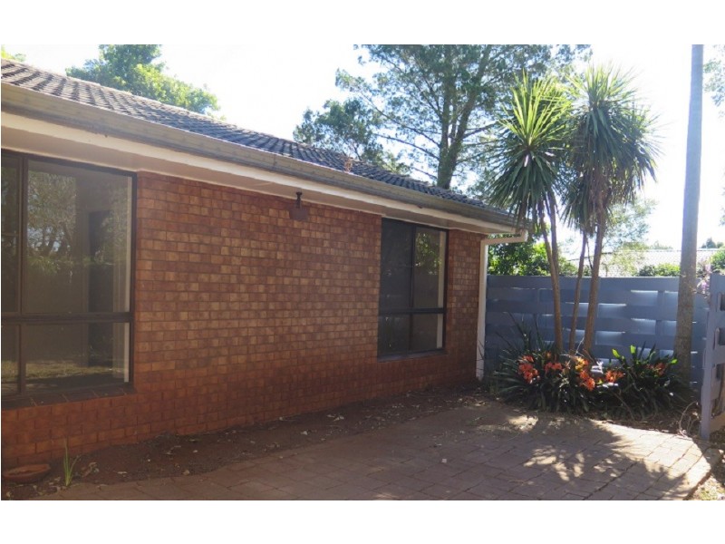 33 Rachel Street, Darling Heights QLD 4350