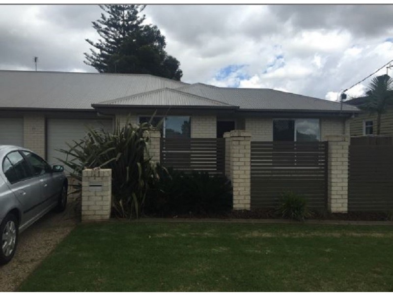 1/11 Boxsall Street, Newtown QLD 4350