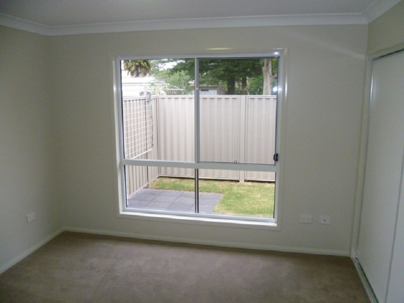 1/11 Boxsall Street, Newtown QLD 4350