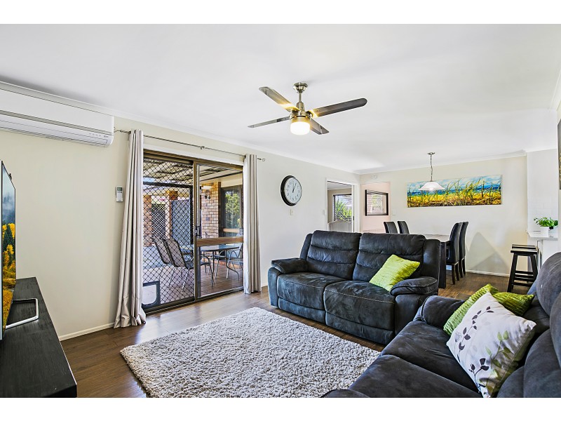 14 Banksia Street, Newtown QLD 4350