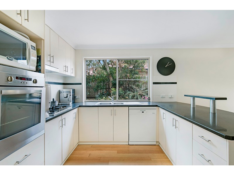 10 Zinnia Court, Middle Ridge QLD 4350