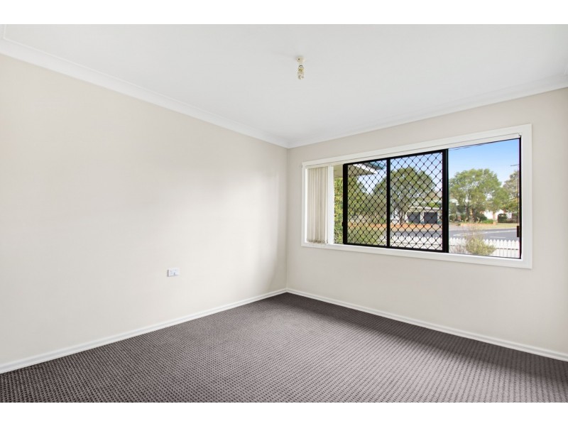 9 Teesdale Avenue, Newtown QLD 4350