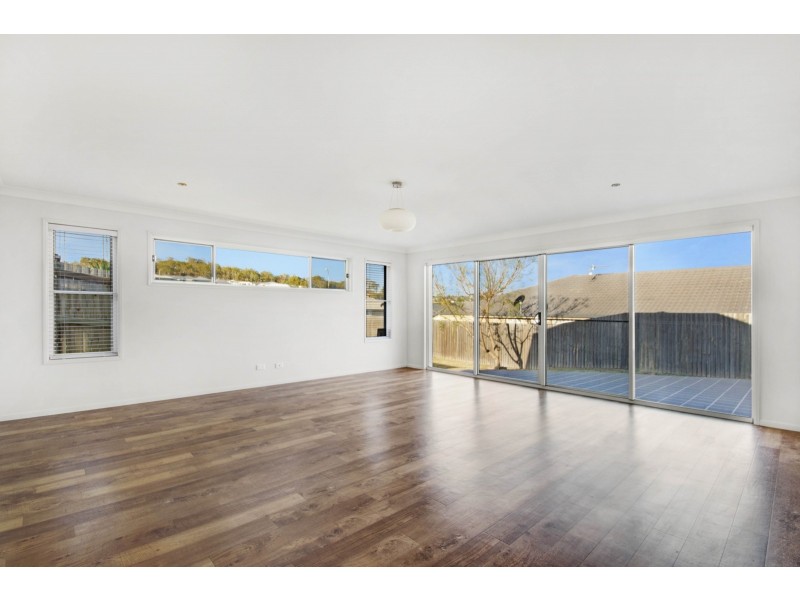 11 Sandalwood Drive, Glenvale QLD 4350