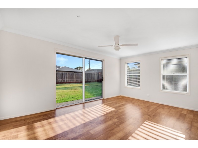 11 Sandalwood Drive, Glenvale QLD 4350