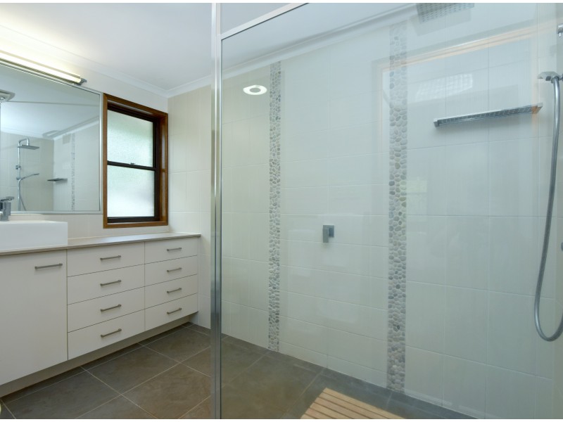 24 Culliford Drive, Middle Ridge QLD 4350