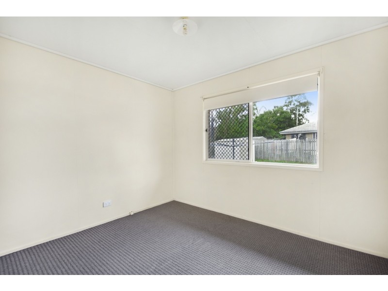 8 Kenora Court, Rockville QLD 4350