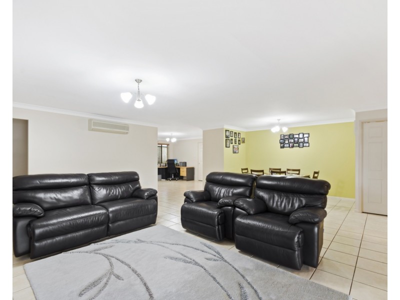 27 Girrawheen Street, Rangeville QLD 4350