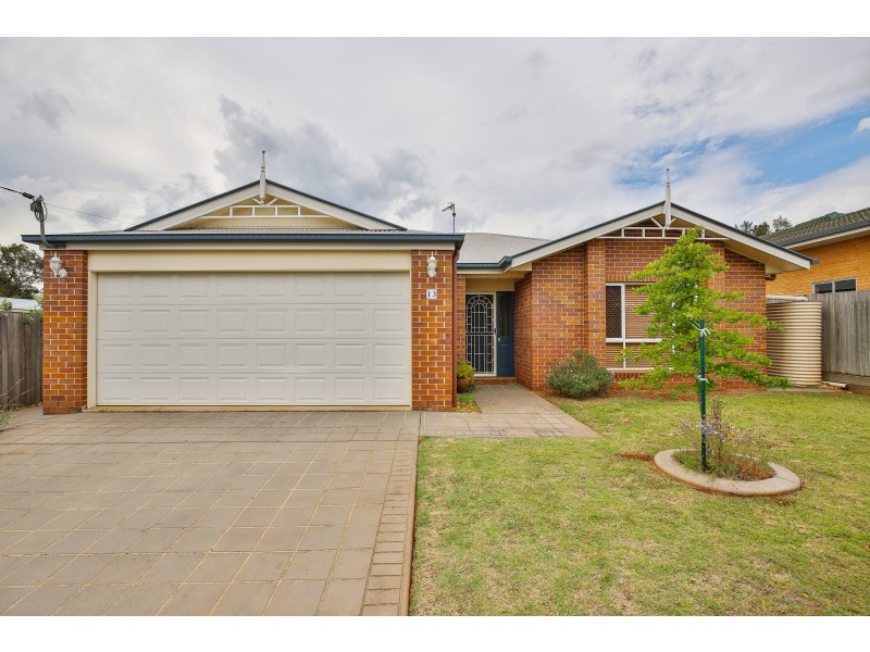13 Weller Street, Rangeville QLD 4350