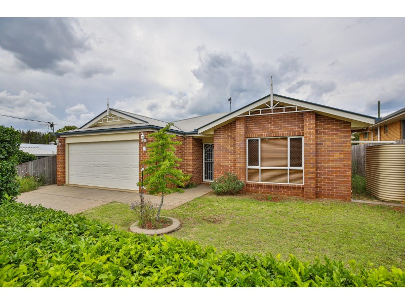 13 Weller Street, Rangeville QLD 4350