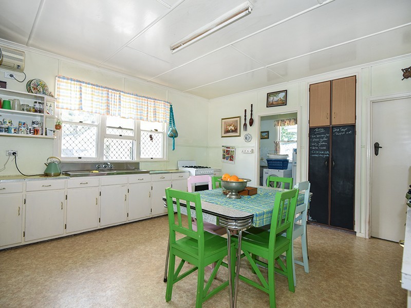 127  Stephen Street, Harristown QLD 4350
