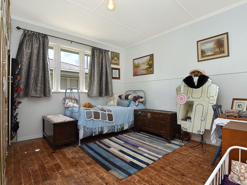 127  Stephen Street, Harristown QLD 4350