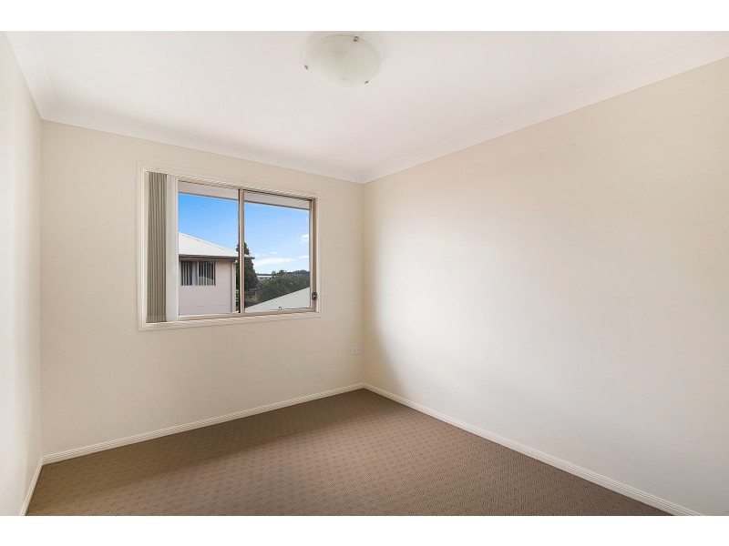 1/16 Anzac Avenue, Toowoomba QLD 4350