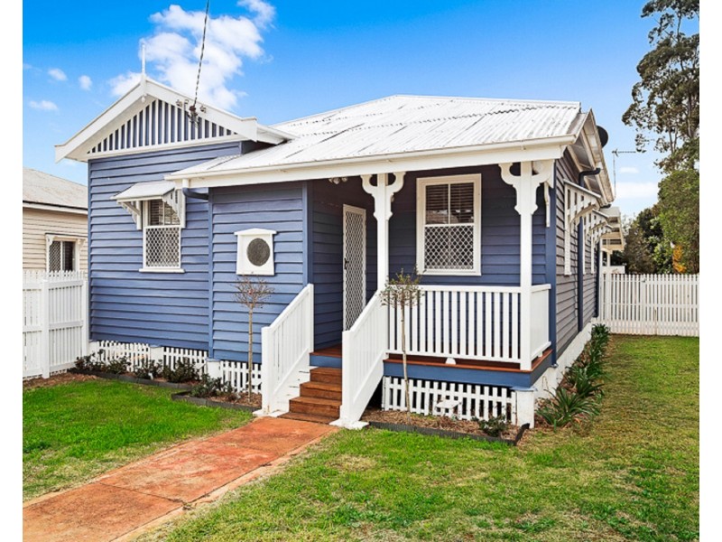 101 Hill Street, Newtown QLD 4350