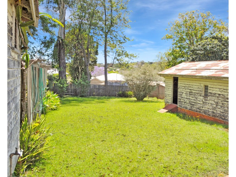 17 Tolmie Street, South Toowoomba QLD 4350