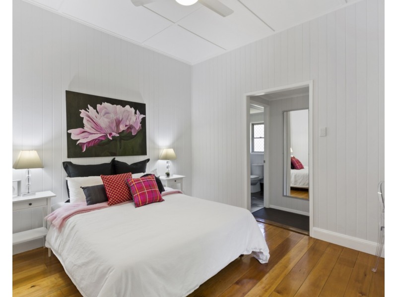 13 Leonard Street, East Toowoomba QLD 4350