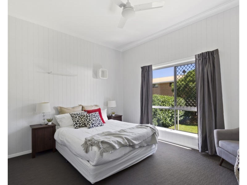 13 Leonard Street, East Toowoomba QLD 4350