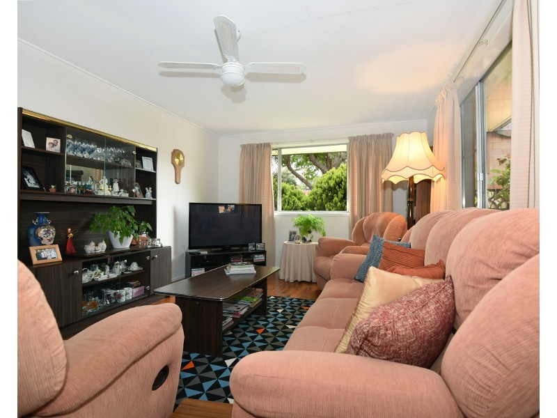 13 Farr Street, Kearneys Spring QLD 4350