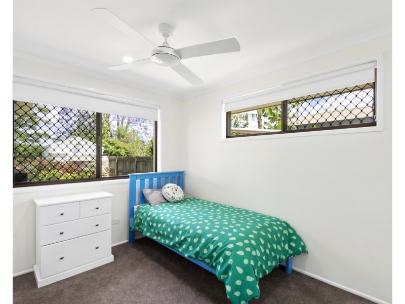 7 Lotus Crescent, Centenary Heights QLD 4350