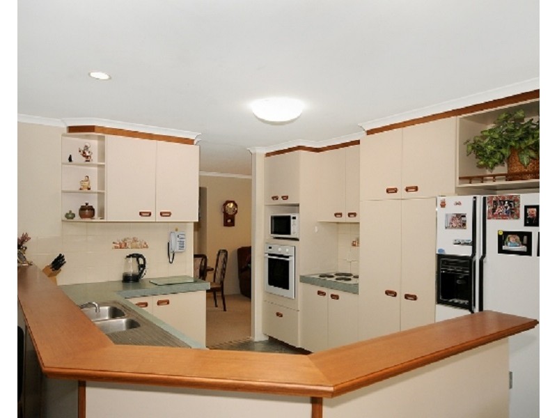 3 Carnation Court, Middle Ridge QLD 4350