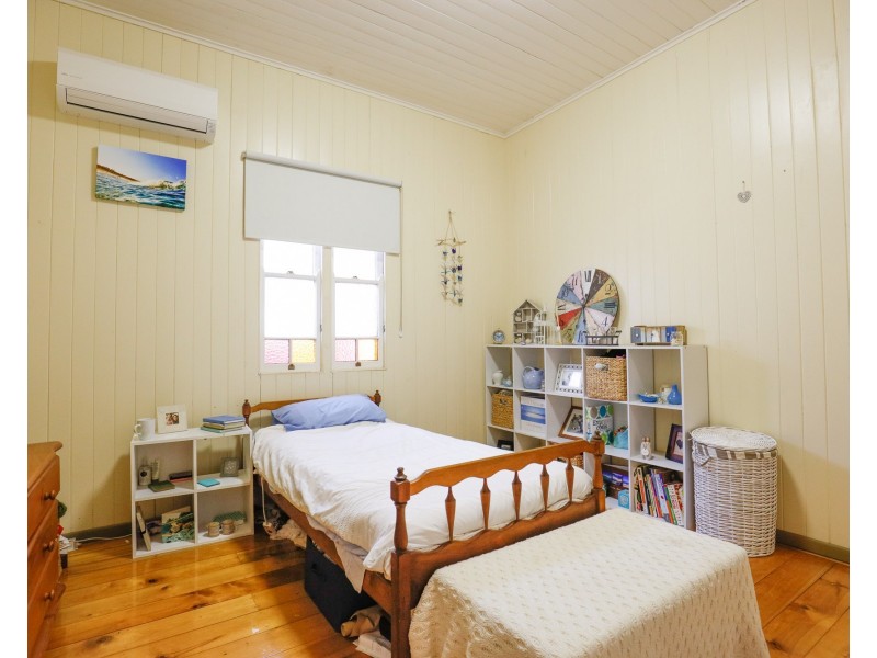 61 Mabel Street, Harlaxton QLD 4350