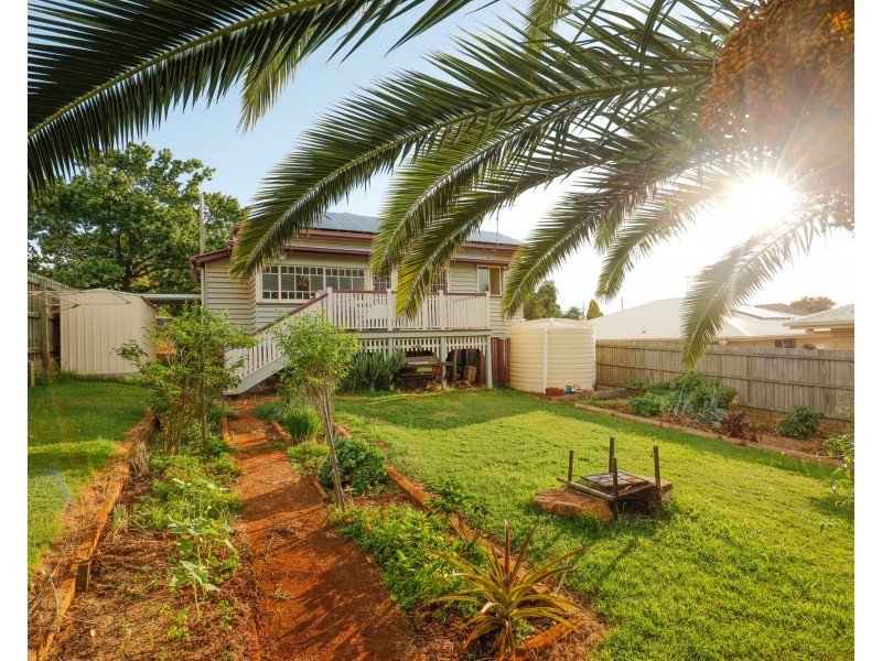 61 Mabel Street, Harlaxton QLD 4350