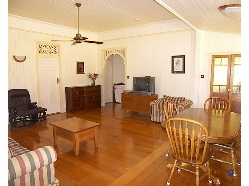 17 Vacy Street, Newtown QLD 4350