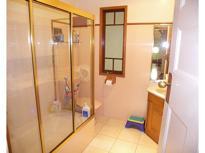 17 Vacy Street, Newtown QLD 4350