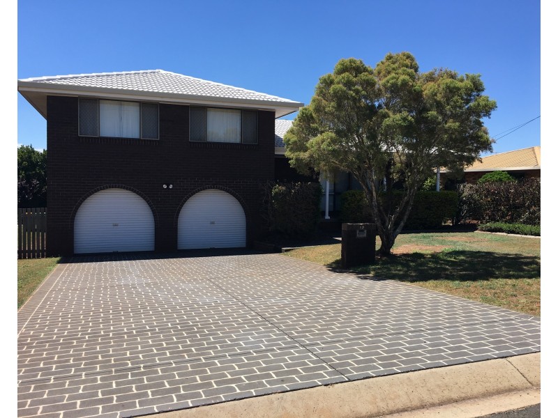 12 Elliott Street, Kearneys Spring QLD 4350