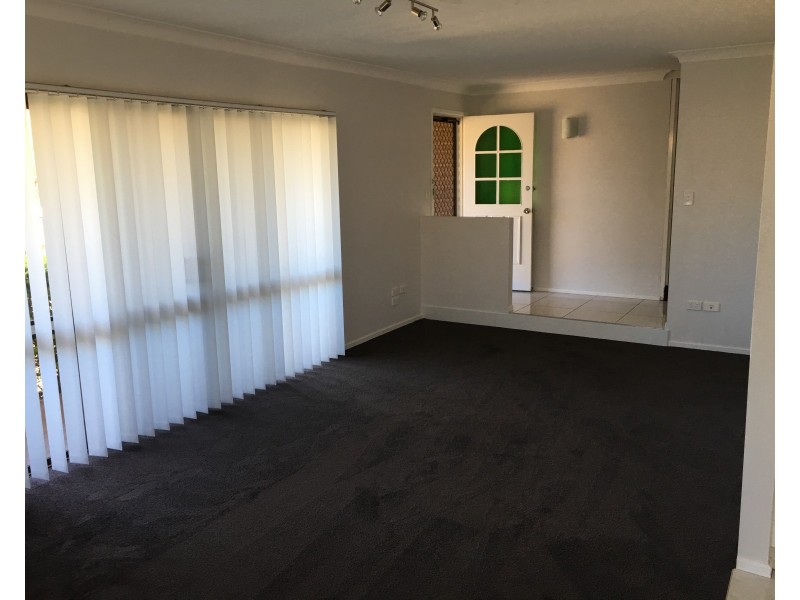 12 Elliott Street, Kearneys Spring QLD 4350