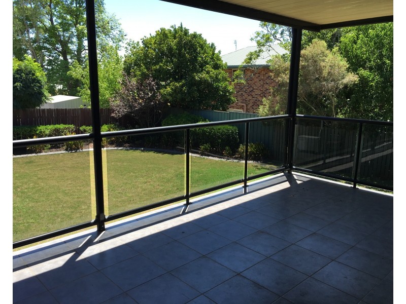 12 Elliott Street, Kearneys Spring QLD 4350