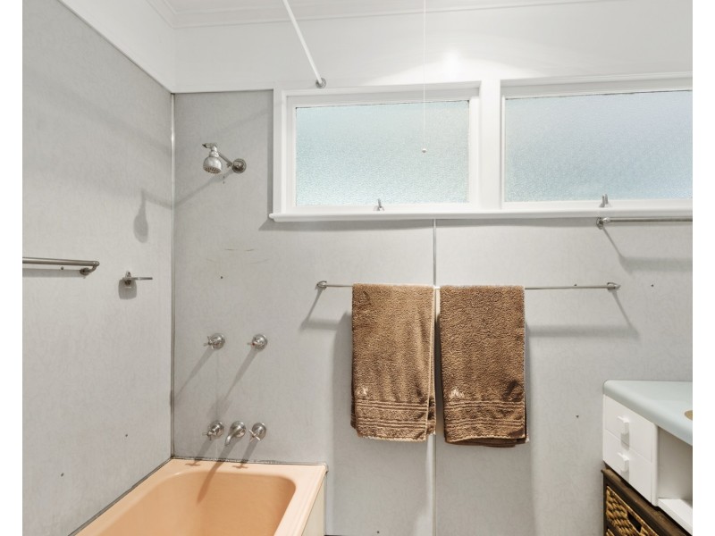 5 Ethel Street, Newtown QLD 4350