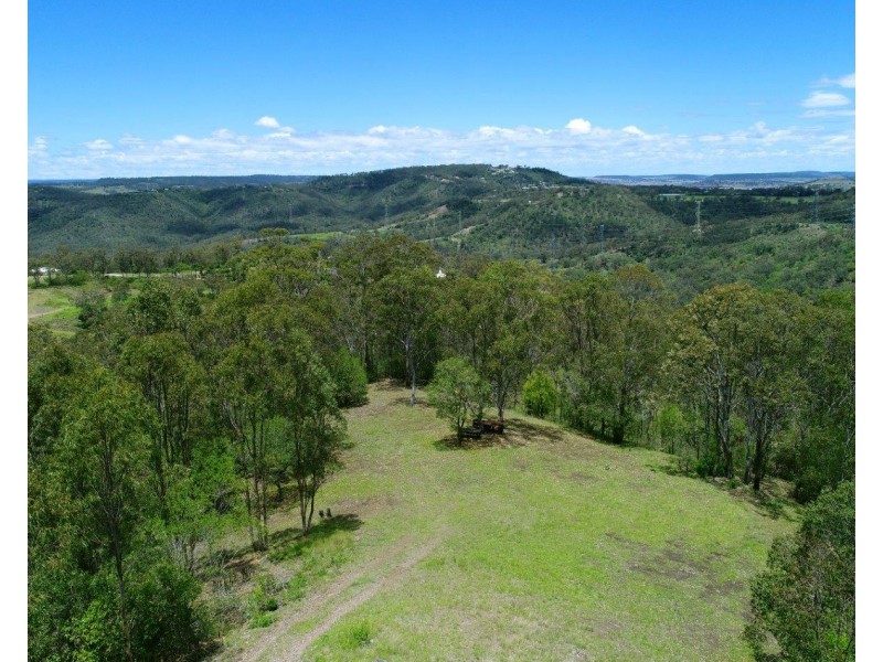 20 Trafalgar Street, Middle Ridge QLD 4350