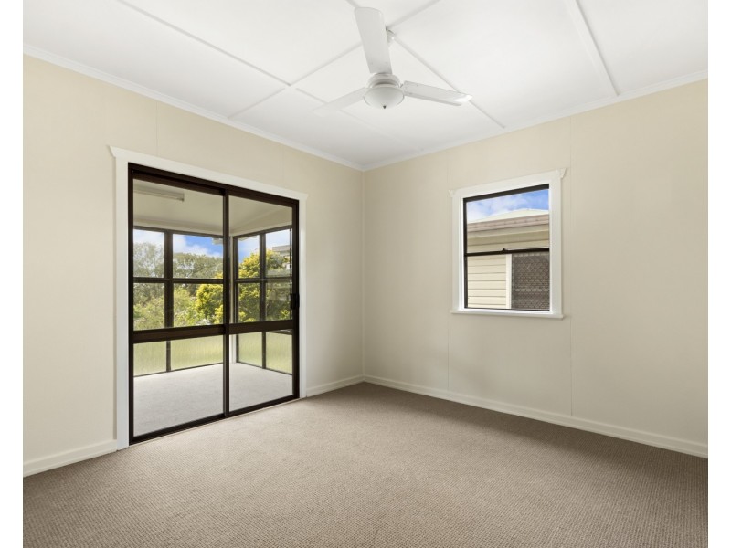 34 Underwood Crescent, Harristown QLD 4350