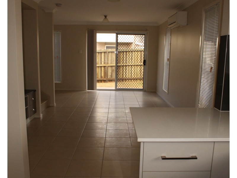 17/373 Greenwattle Street, Wilsonton QLD 4350