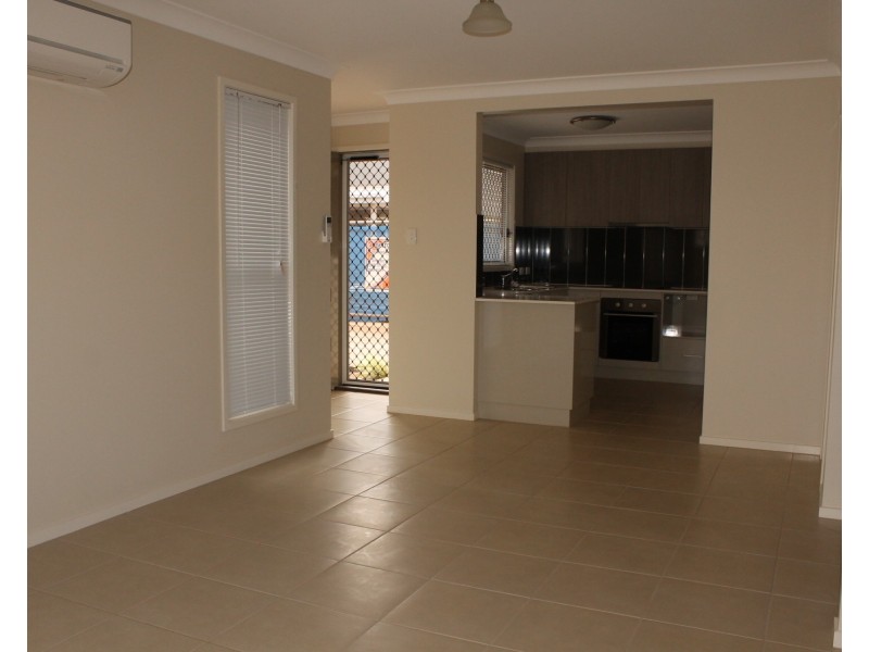 17/373 Greenwattle Street, Wilsonton QLD 4350