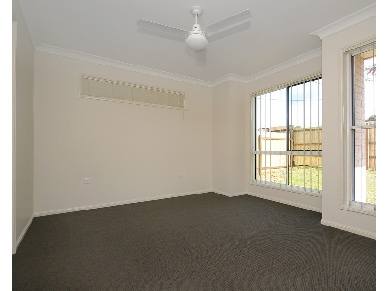 2/10 McDowall Street, Newtown QLD 4350