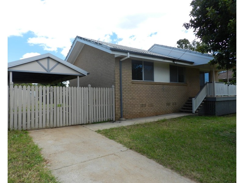 10 Charter Crescent, Rockville QLD 4350